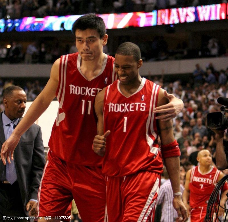 出战4场完成3场零封+两度扑点，迈尼昂当选米兰11月最佳球员（4战3零封两度扑点，迈尼昂荣膺米兰11月最佳球员）