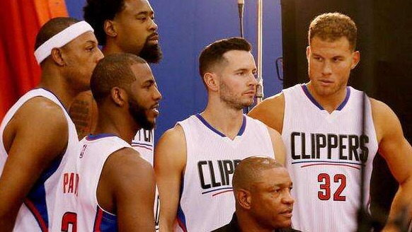 法尔克：拜仁认为超6500万欧签雅克松太贵，在关注弗拉霍维奇（法尔克：拜仁认为雅克松超6500万欧报价过高，转而关注弗拉霍维奇）