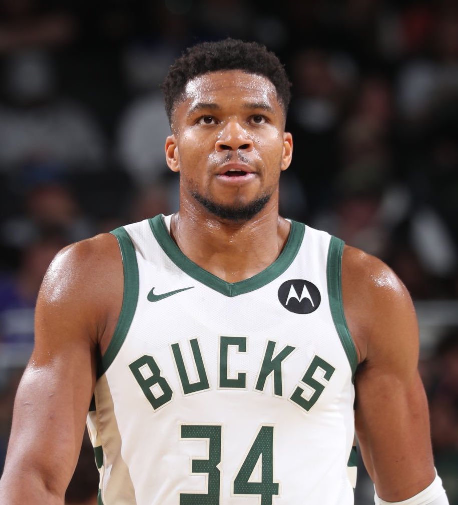 卢尼今日重返勇士主场，现场球迷将获赠一枚印有卢尼卡通照的徽章（卢尼今日回归勇士主场，现场派送卢尼卡通头像徽章）