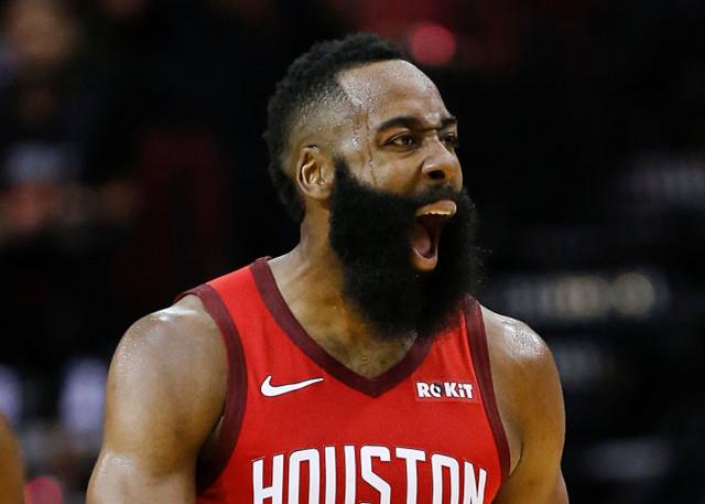 德罗西取热那亚生涯首胜，率队时隔239天再次意甲主场赢球（德罗西首胜热那亚，率队时隔239天再度在意甲主场取胜）